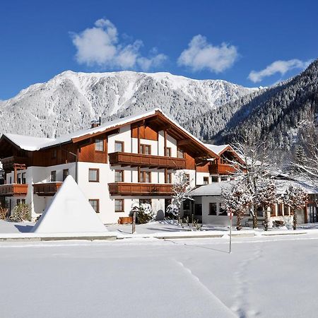 Landhotel Aelpili 사슈른 외부 사진