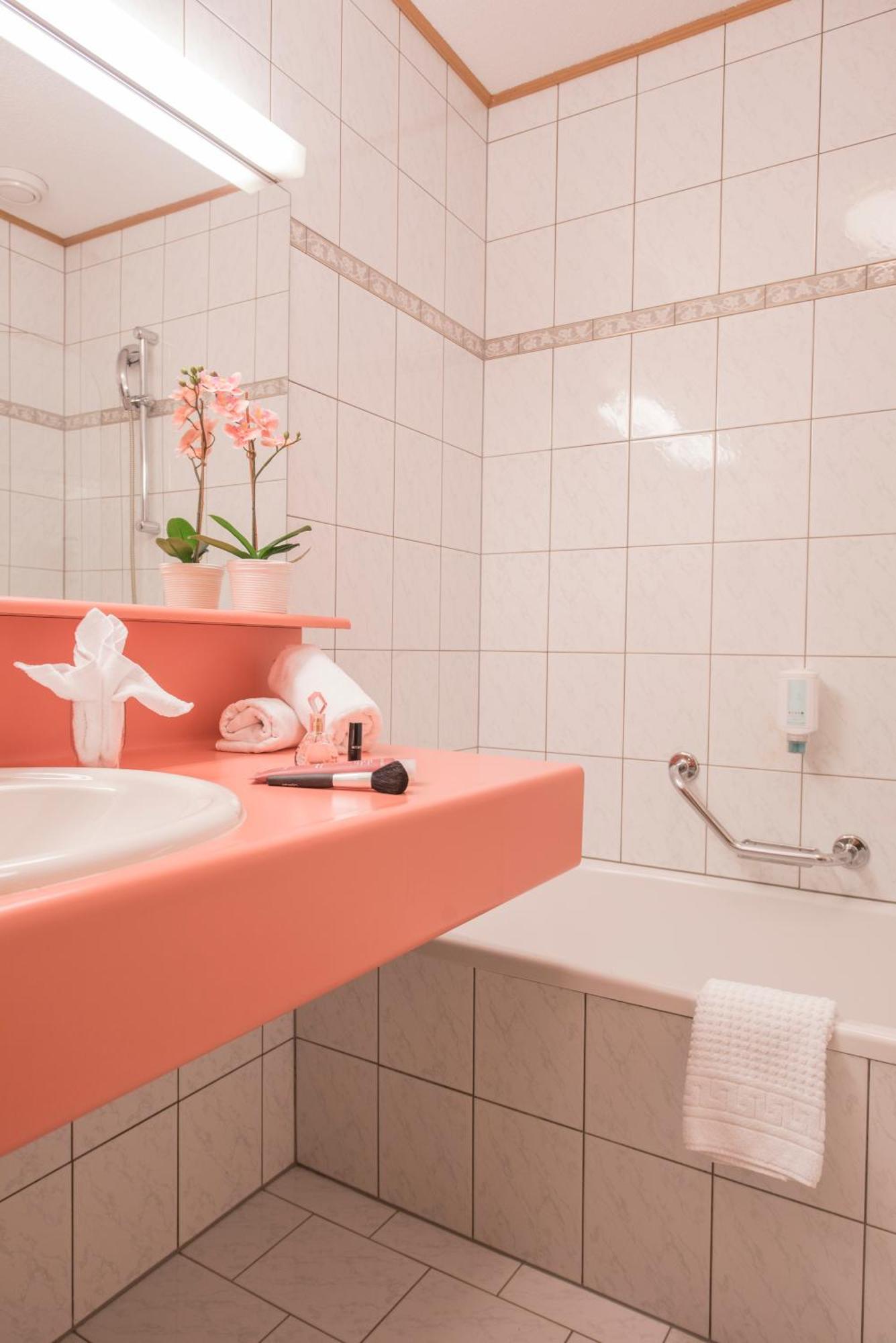 Landhotel Aelpili 사슈른 외부 사진