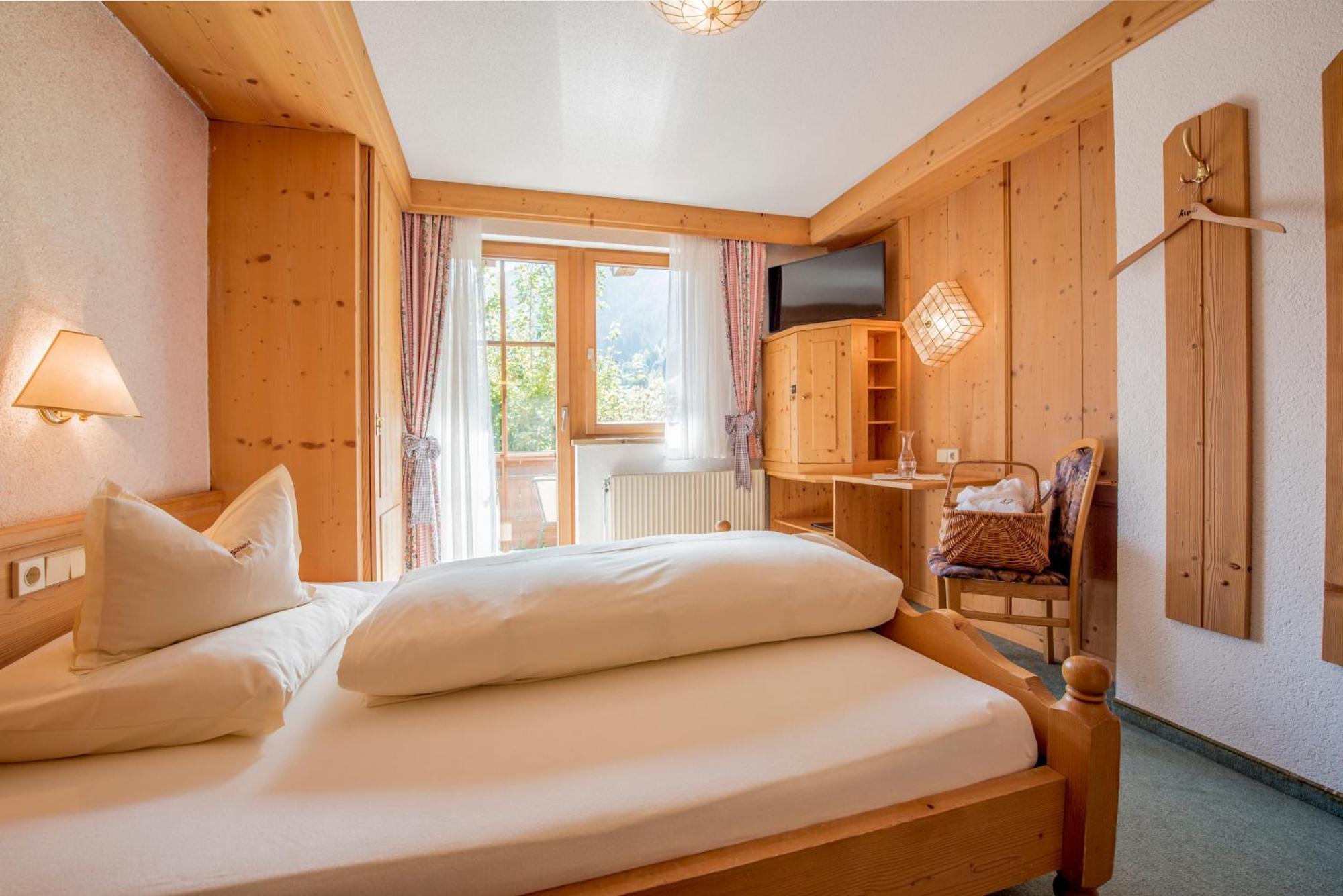 Landhotel Aelpili 사슈른 외부 사진